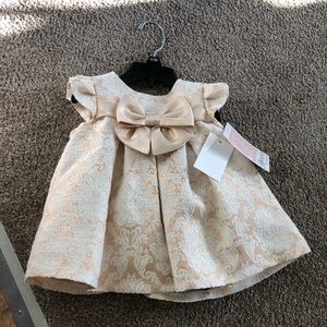 Baby girl dress ( carter )